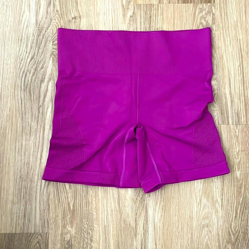 Lululemon Sculpt Shorts.